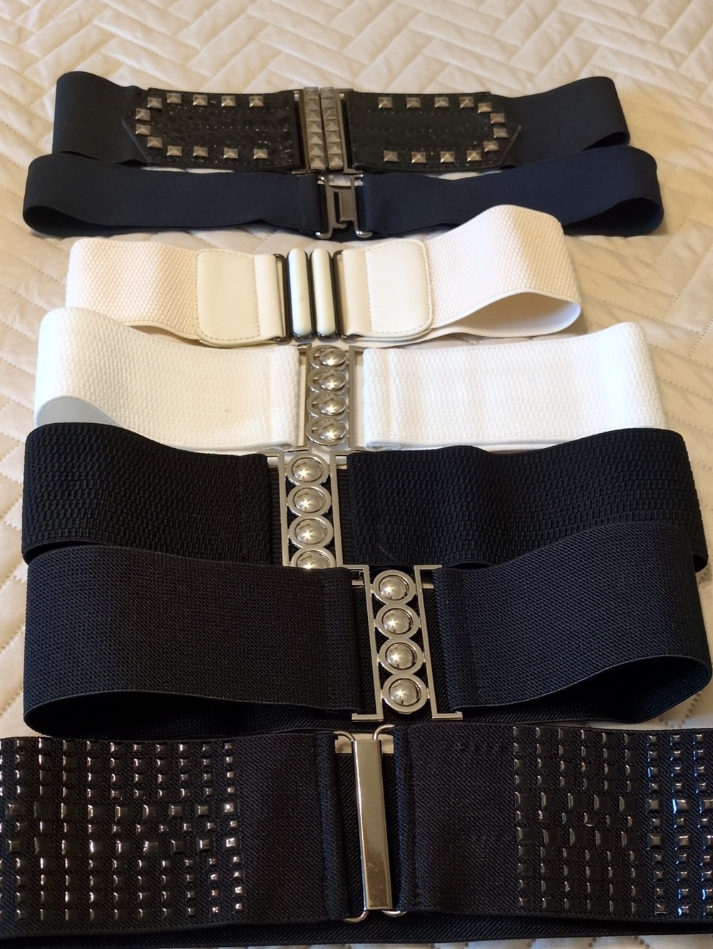 Elastic Wide Waist Belt with Decorative Buckle - Black & White